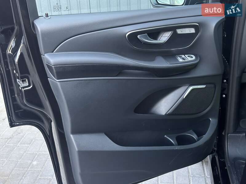 Мінівен Mercedes-Benz V-Class 2024 в Мукачевому