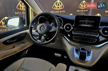 Минивэн Mercedes-Benz V-Class 2016 в 