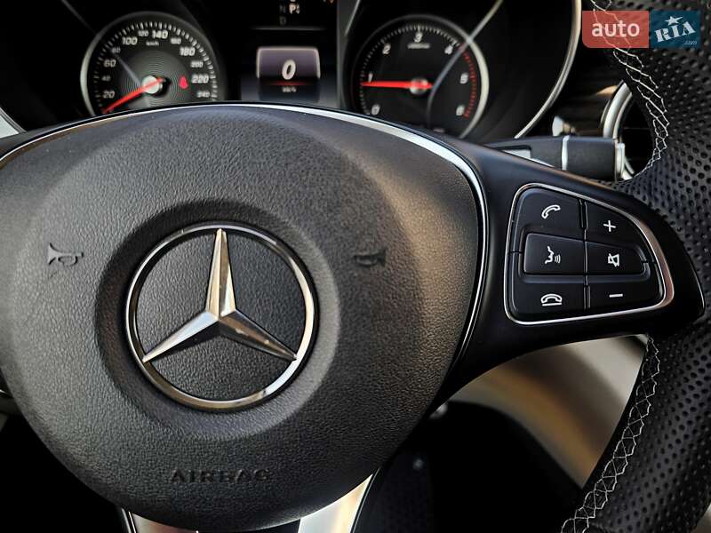 Минивэн Mercedes-Benz V-Class 2016 в Киеве