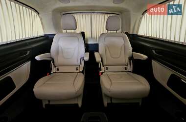 Минивэн Mercedes-Benz V-Class 2016 в 