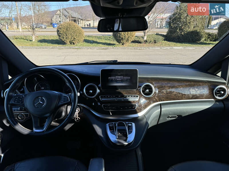 Минивэн Mercedes-Benz V-Class 2019 в Виноградове