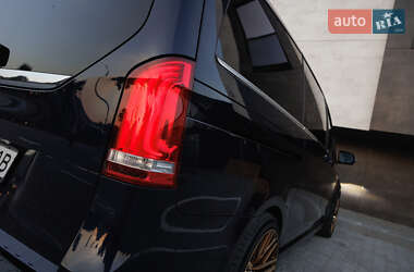 Минивэн Mercedes-Benz V-Class 2020 в 