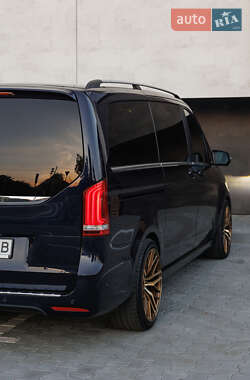 Минивэн Mercedes-Benz V-Class 2020 в 