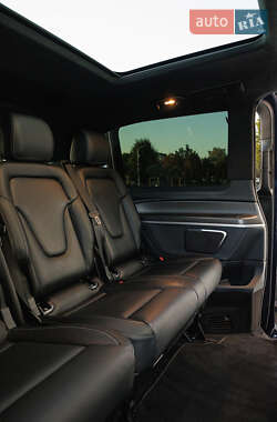 Минивэн Mercedes-Benz V-Class 2020 в 