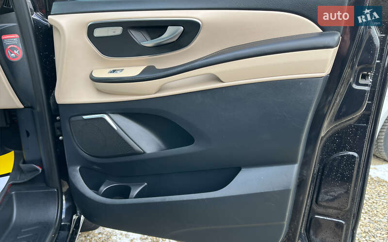 Минивэн Mercedes-Benz V-Class 2016 в Коломые