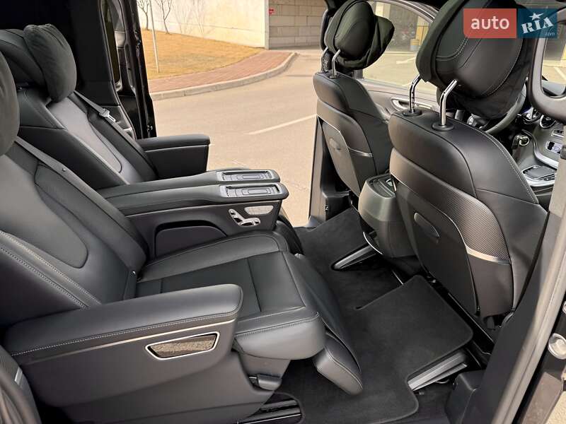 Минивэн Mercedes-Benz V-Class 2022 в Киеве