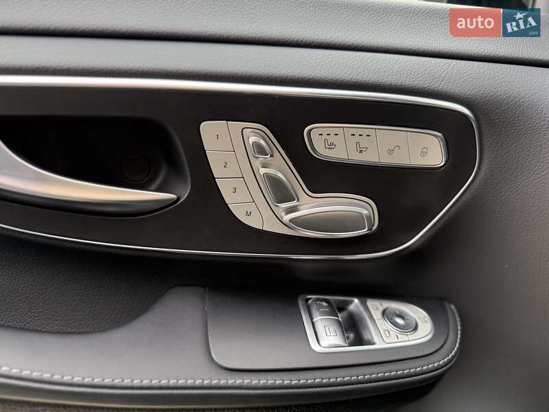Минивэн Mercedes-Benz V-Class 2022 в Киеве