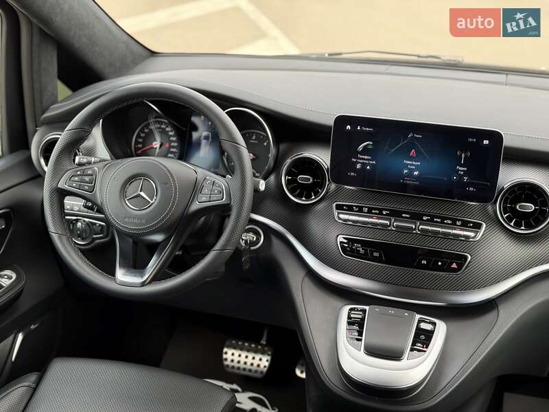 Минивэн Mercedes-Benz V-Class 2022 в Киеве