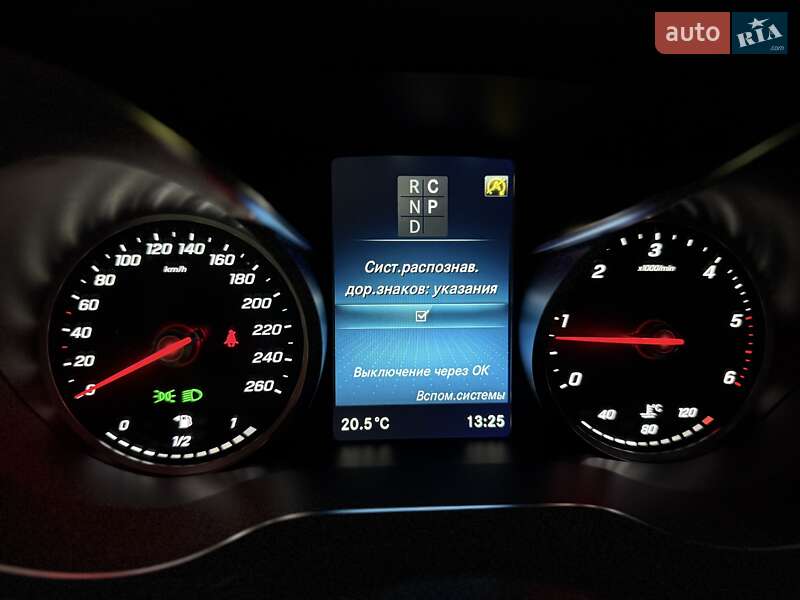 Минивэн Mercedes-Benz V-Class 2022 в Киеве
