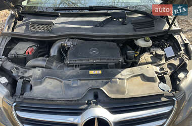 Минивэн Mercedes-Benz V-Class 2016 в 