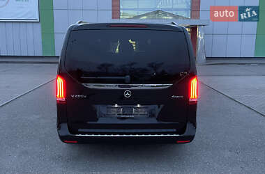 Мінівен Mercedes-Benz V-Class 2016 в 