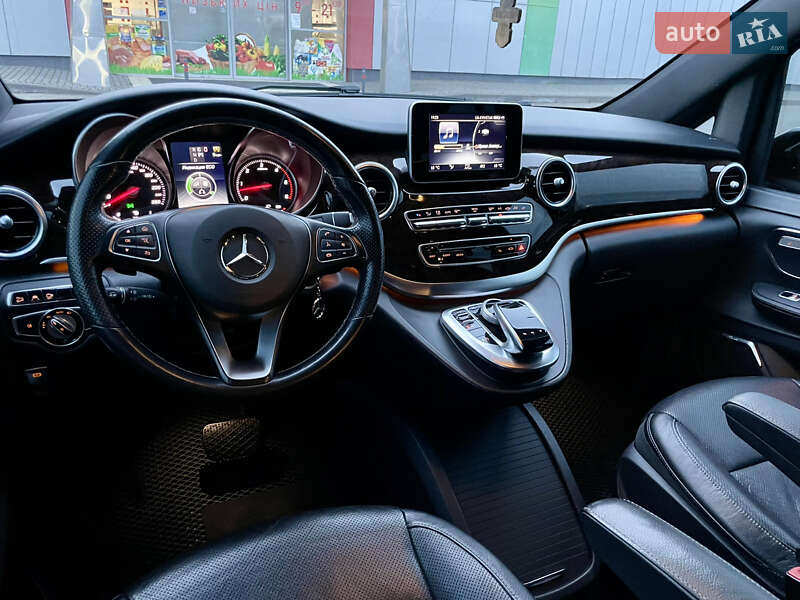 Минивэн Mercedes-Benz V-Class 2016 в Виноградове