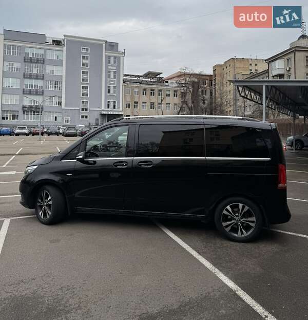 Минивэн Mercedes-Benz V-Class 2016 в Киеве