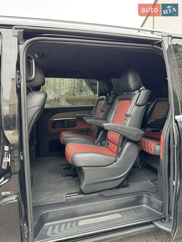 Минивэн Mercedes-Benz V-Class 2016 в Киеве
