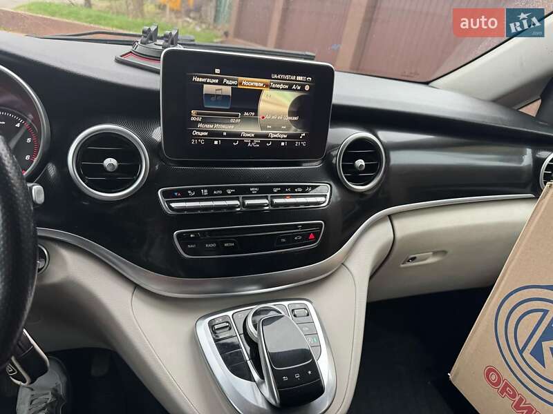 Минивэн Mercedes-Benz V-Class 2015 в Звенигородке