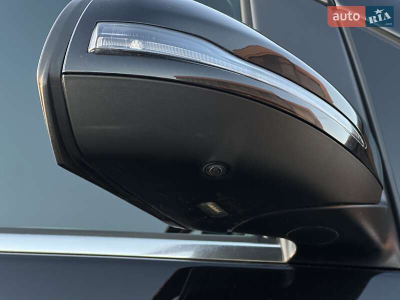 Минивэн Mercedes-Benz V-Class 2020 в Мукачево