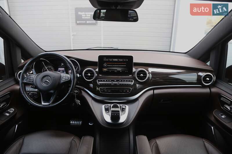 Минивэн Mercedes-Benz V-Class 2015 в Киеве