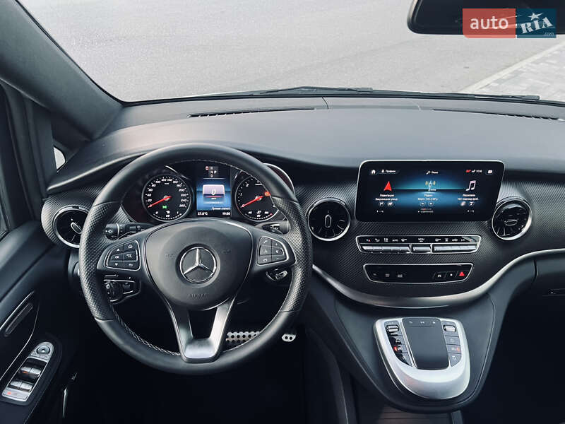 Минивэн Mercedes-Benz V-Class 2020 в Киеве