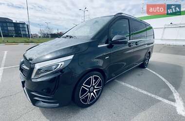 Минивэн Mercedes-Benz V-Class 2017 в 