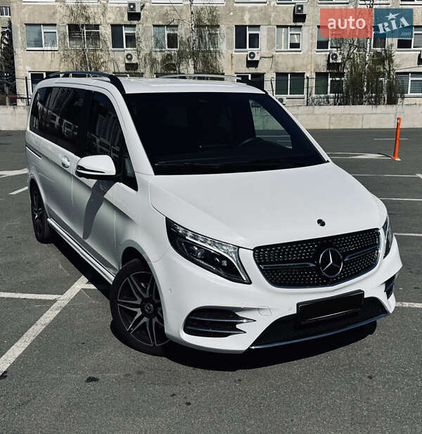 Минивэн Mercedes-Benz V-Class 2020 в Киеве