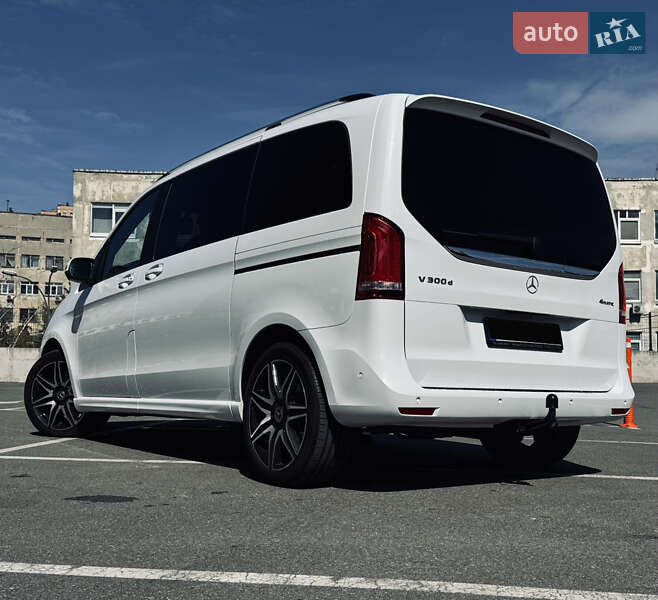 Минивэн Mercedes-Benz V-Class 2020 в Киеве