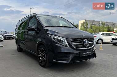 Минивэн Mercedes-Benz V-Class 2021 в 