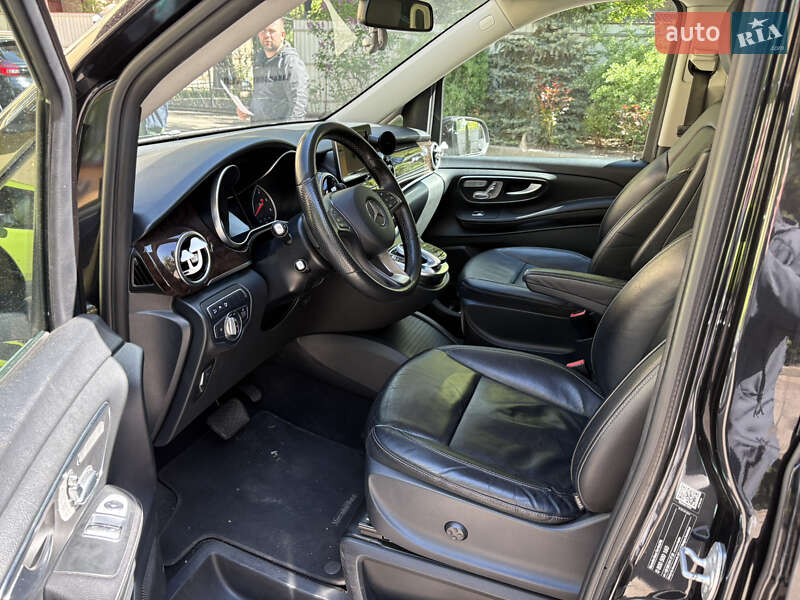 Мінівен Mercedes-Benz V-Class 2017 в Києві