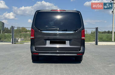 Мінівен Mercedes-Benz V-Class 2023 в 