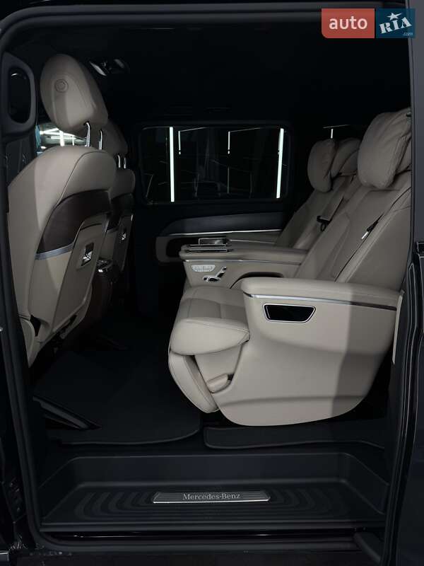 Минивэн Mercedes-Benz V-Class 2025 в Киеве