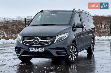 Минивэн Mercedes-Benz V-Class 2021 в 