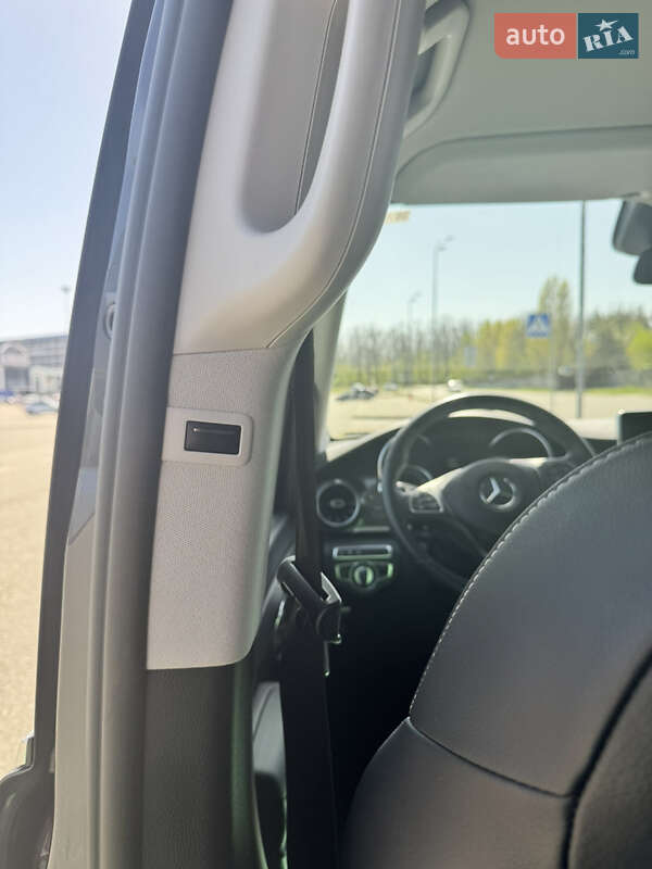 Минивэн Mercedes-Benz V-Class 2020 в Киеве