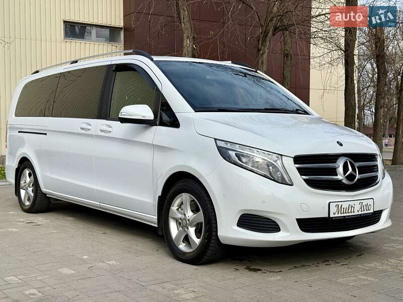 Минивэн Mercedes-Benz V-Class 2016 в 