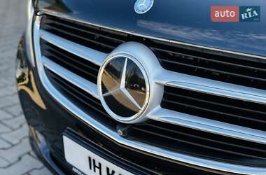 Минивэн Mercedes-Benz V-Class 2017 в 