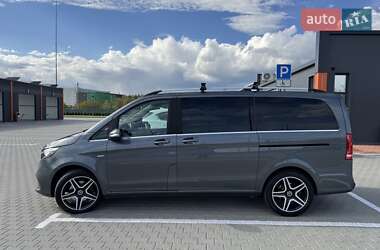 Мінівен Mercedes-Benz V-Class 2015 в 