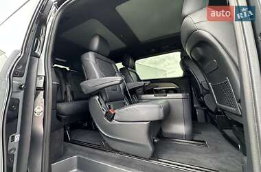 Минивэн Mercedes-Benz V-Class 2023 в 