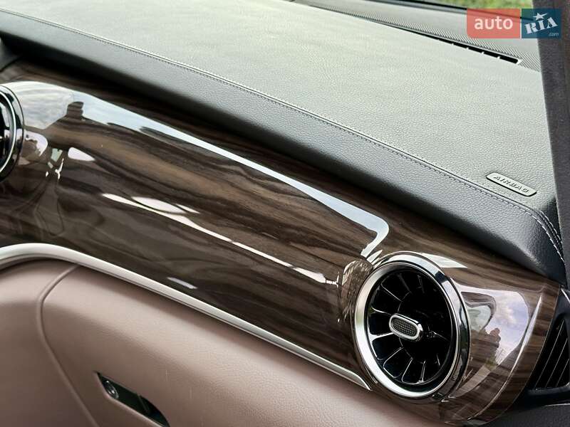 Мінівен Mercedes-Benz V-Class 2021 в Рівному