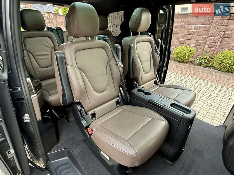 Мінівен Mercedes-Benz V-Class 2021 в Рівному