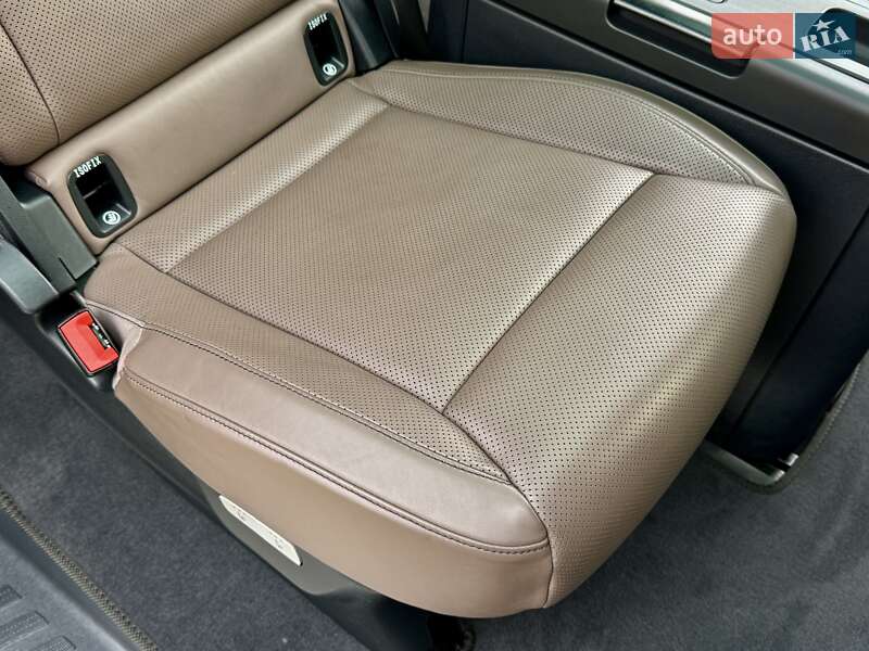 Мінівен Mercedes-Benz V-Class 2021 в Рівному