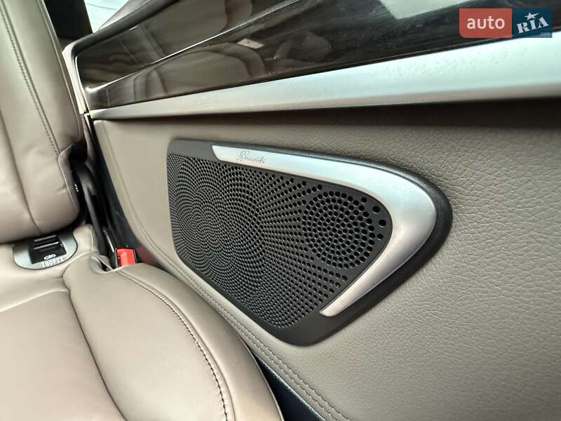 Мінівен Mercedes-Benz V-Class 2021 в Рівному