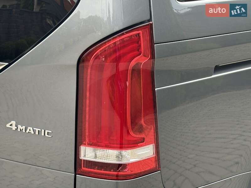 Мінівен Mercedes-Benz V-Class 2021 в Рівному