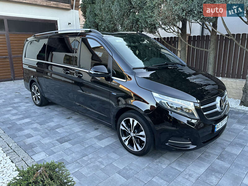 Mercedes-Benz V-Class 2016