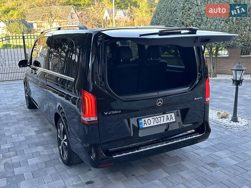 Минивэн Mercedes-Benz V-Class 2016 в Виноградове