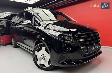 Минивэн Mercedes-Benz V-Class 2025 в 