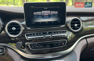 Минивэн Mercedes-Benz V-Class 2017 в 