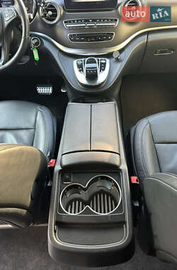 Минивэн Mercedes-Benz V-Class 2016 в 