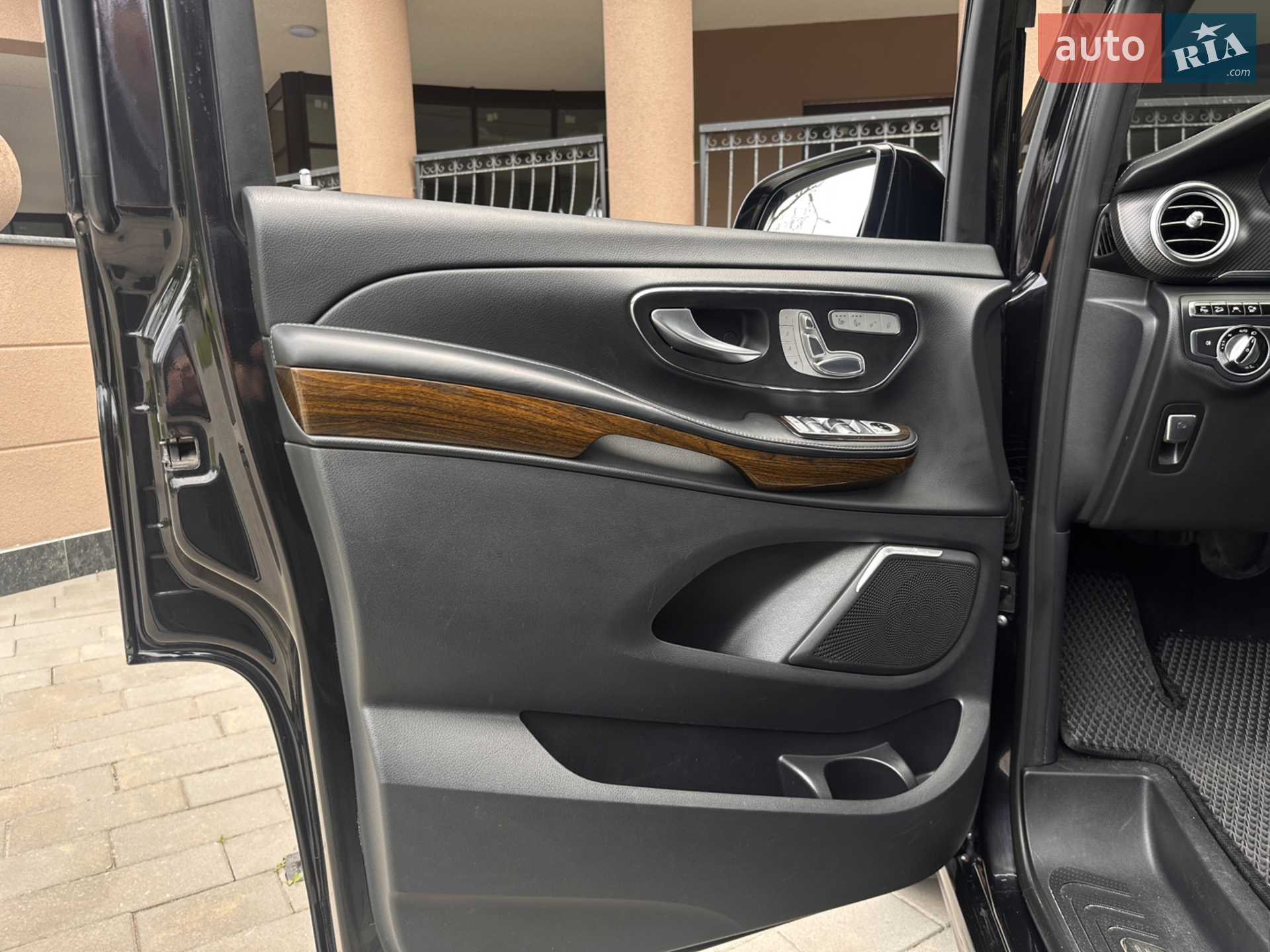 2016 Mercedes-Benz V-klasse - мініатюра 46