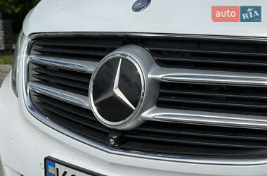 Минивэн Mercedes-Benz V-Class 2015 в 