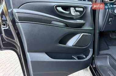 Минивэн Mercedes-Benz V-Class 2018 в 