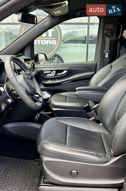 Минивэн Mercedes-Benz V-Class 2020 в 