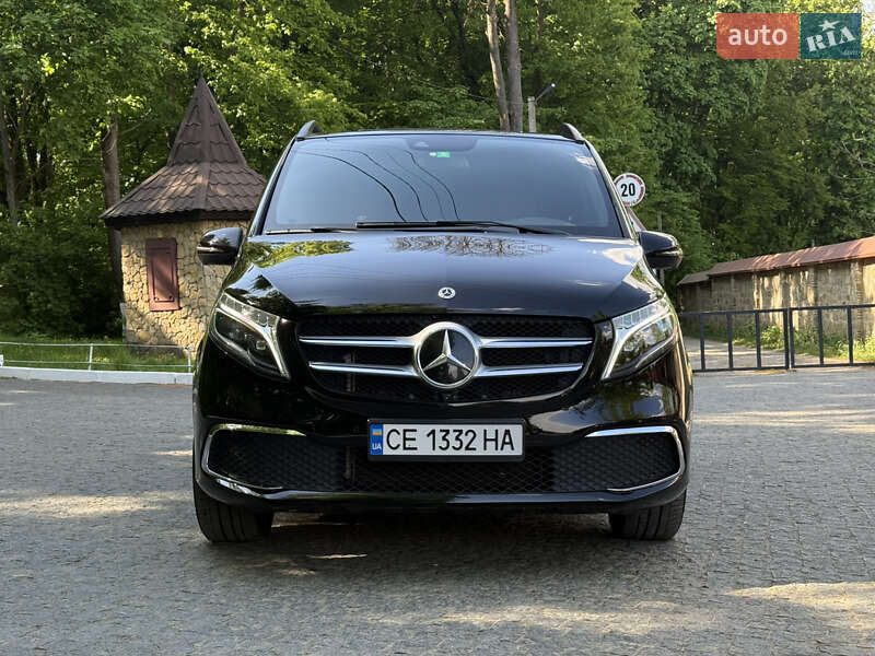 Минивэн Mercedes-Benz V-Class 2022 в Черновцах